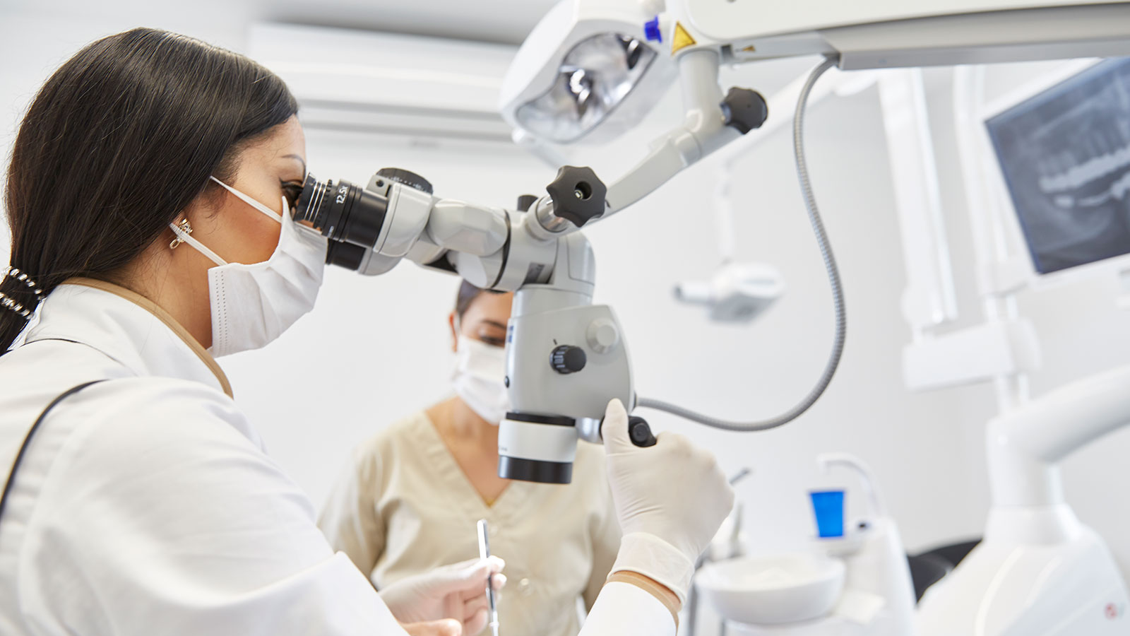 Implantologie Zahnmedizin am Gänsemarkt